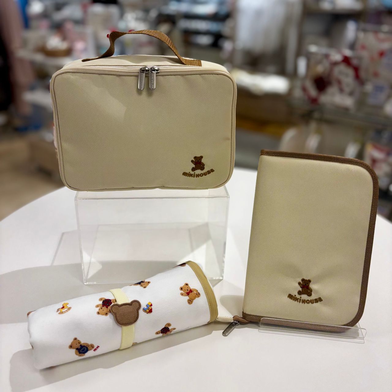 タマタカ⭐︎new!ダイアリーケース＆おむつポーチ｜ミキハウス