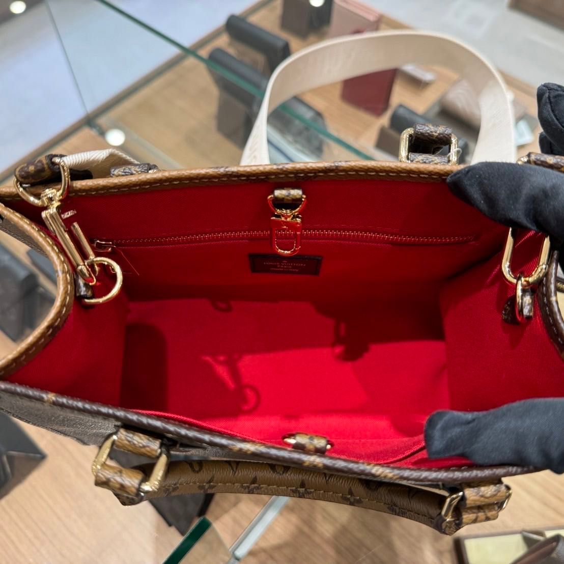 LOUIS VUITTON】オンザゴーPM M46373 入荷しました！！ | ユニモ