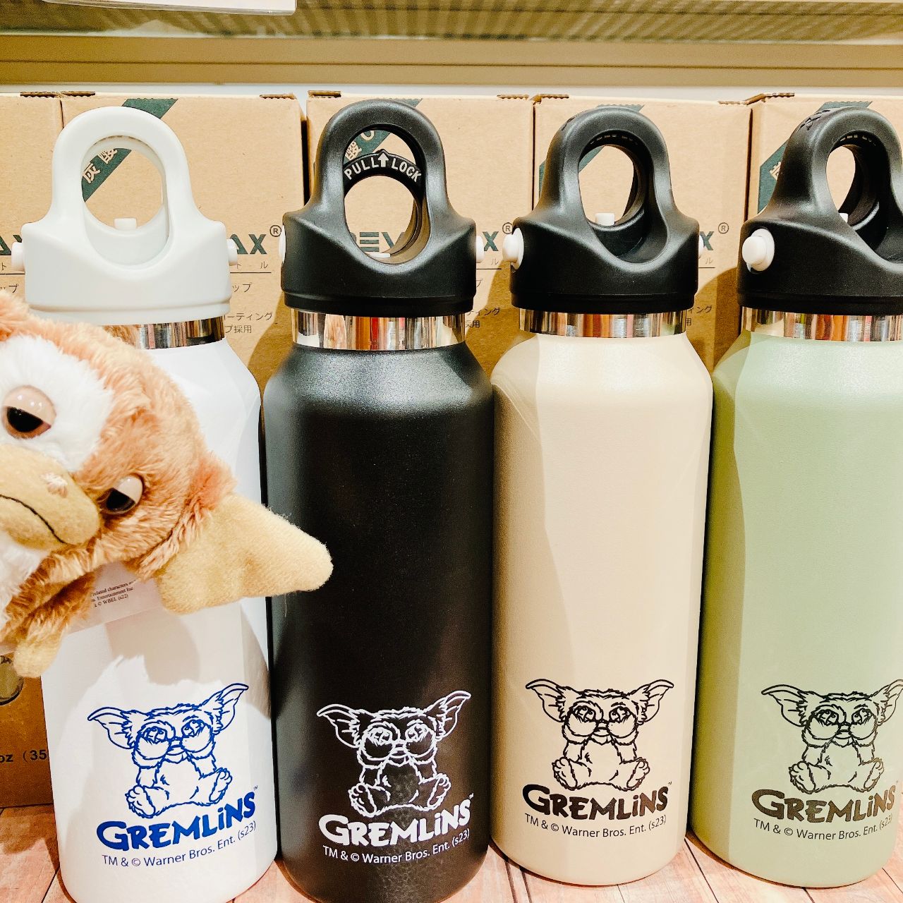 直営店限定】GREMLINS×REVOMAXコラボボトル | entre vida仙台港