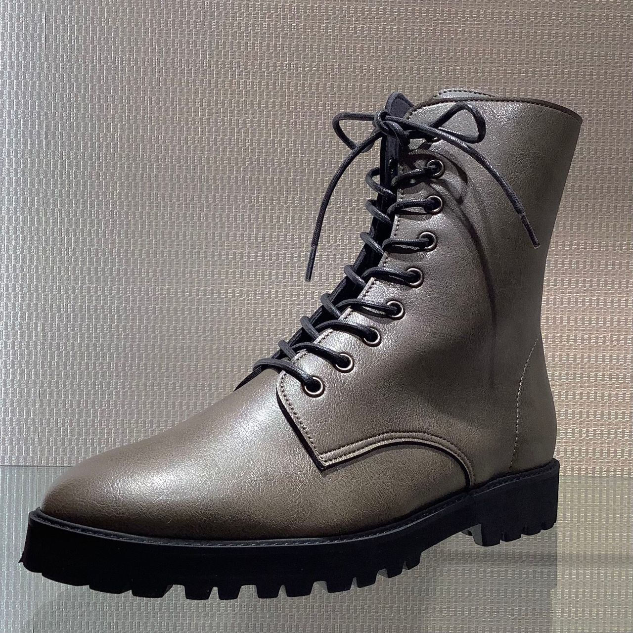 銀座ワシントン 晴雨兼用レースアップブーツ ダークグレー 晴雨兼用レースアップブーツ♪ | GINZA WASHINGTON 西銀座1F店